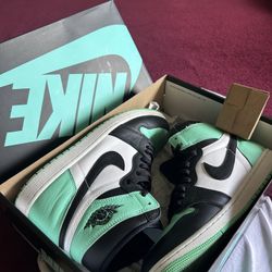 Nike Air Jordan 1 Retro Men Shoes Size 11.5
