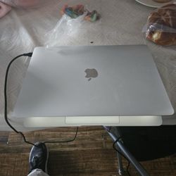 MacBook 13inch