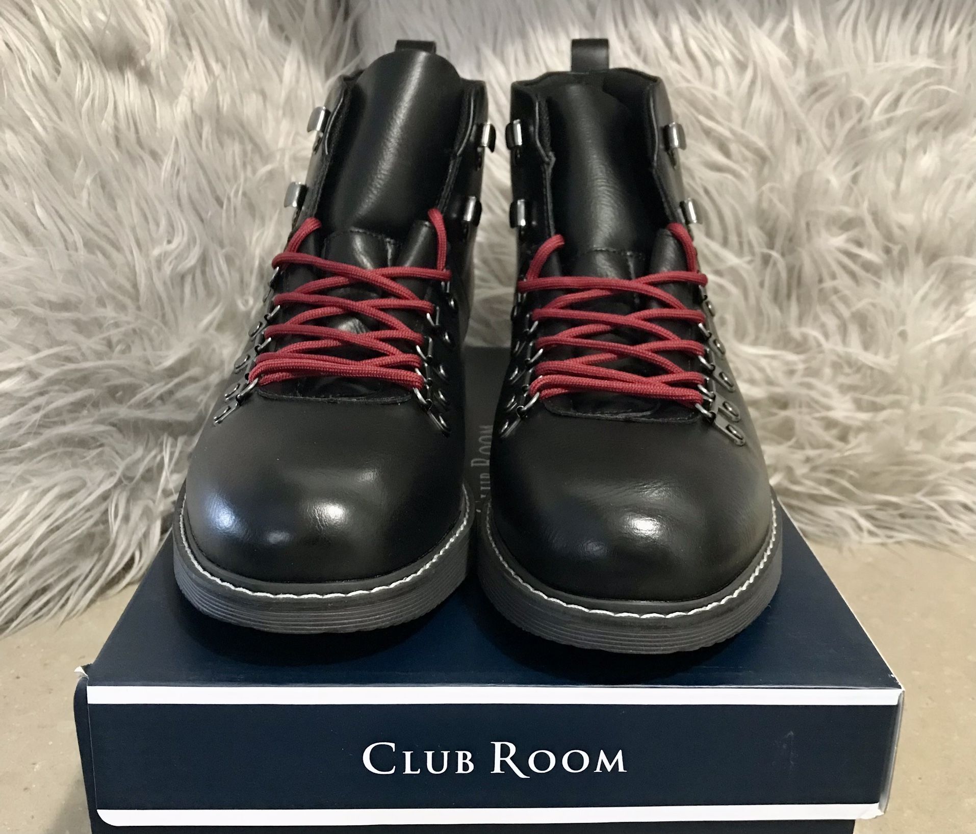 Size 10.5 Club Room Men's Lug Boots