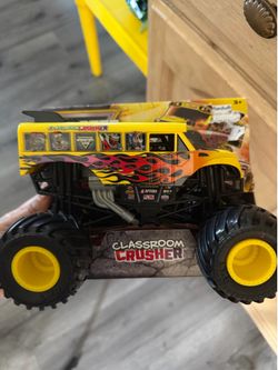 Monster Jam classroom crusher 1:24