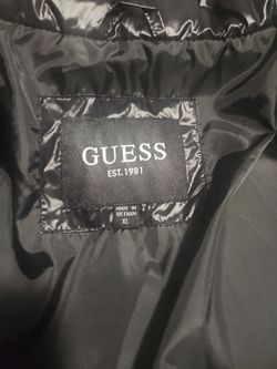 NWOT Mens XL Guess puffer Jacket