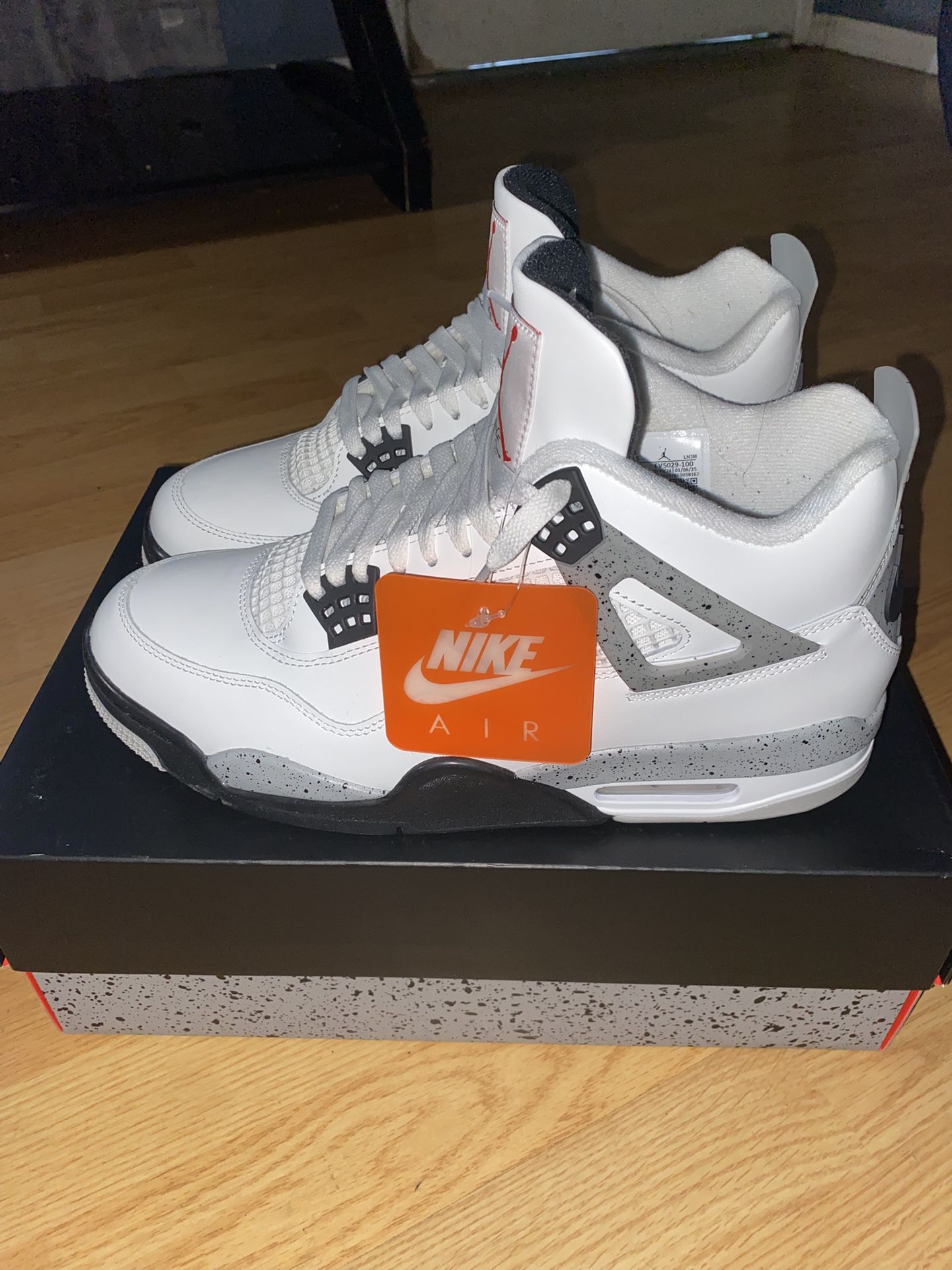 Air Jordan 4 Retro White Cement