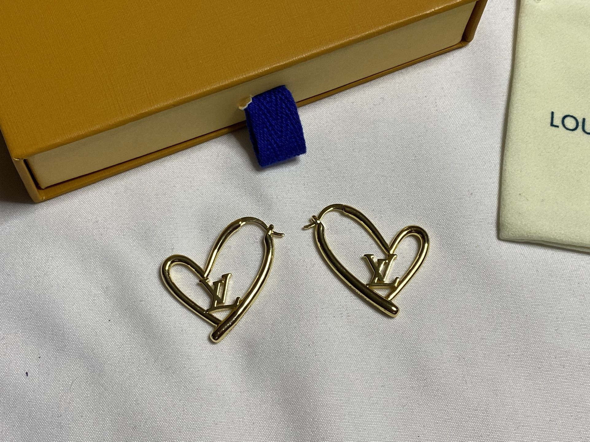 Small Hoop Earrings for Sale in Richmond, VA - OfferUp