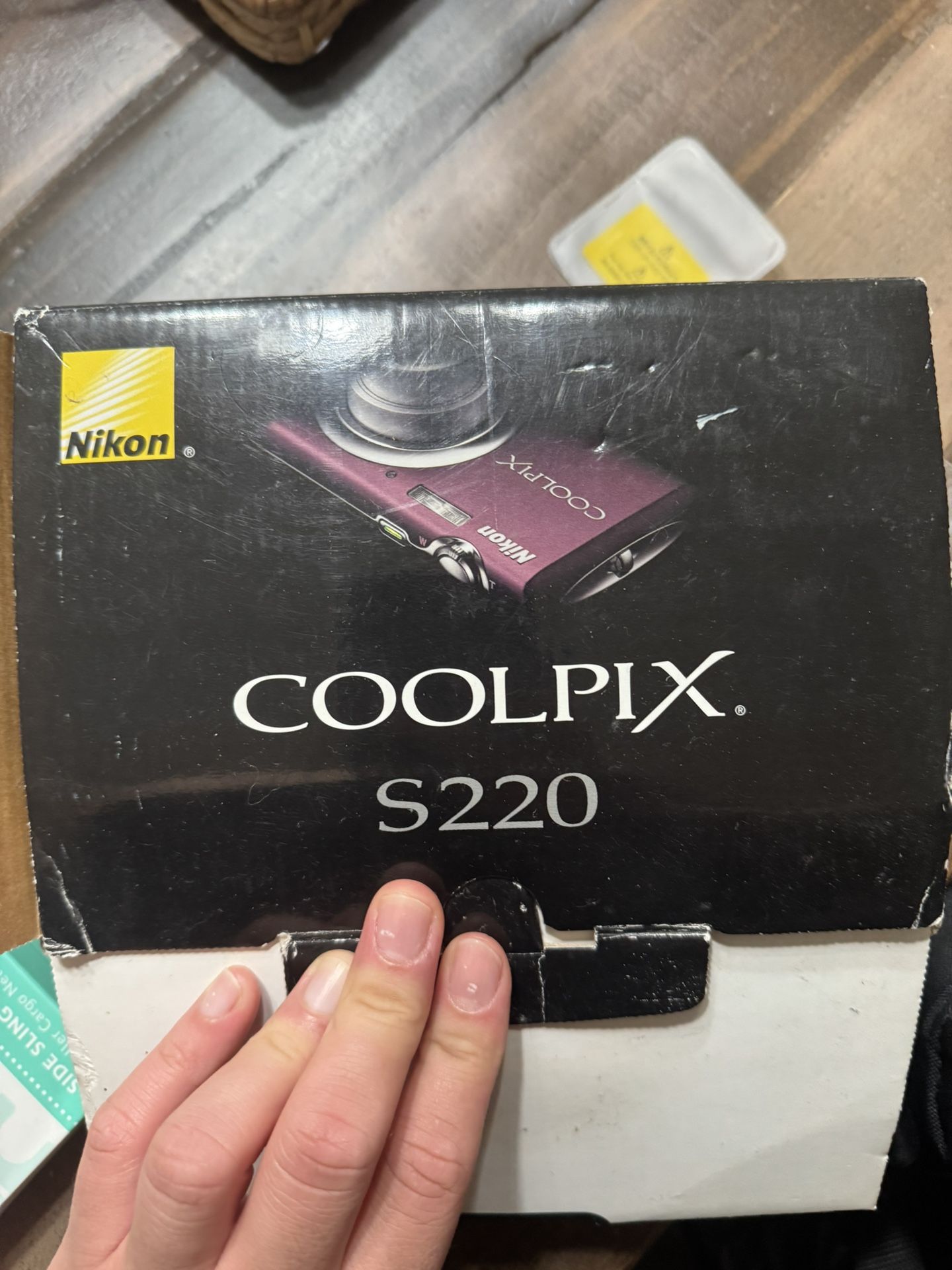 Coolpix S220