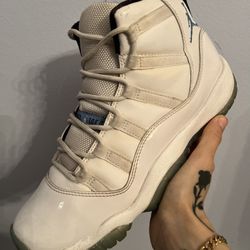 Air Jordan 11 BG ‘Legend Blue’