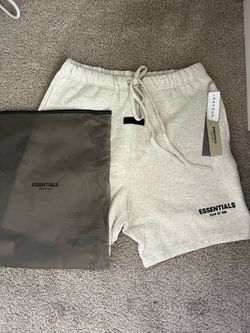 ESSENTIAL SHORTS HIGH QUALITY