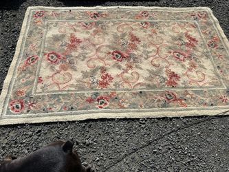 5’ X 7’ Wool Hooked Rug $15