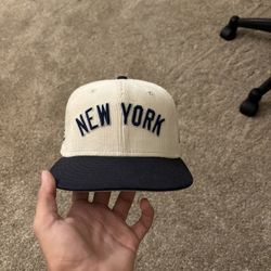 New York Yankees Fitted Hat