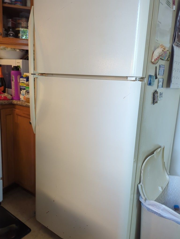 Frigidaire Refrigerator