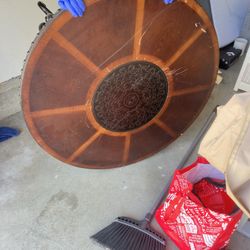 Round Coffee Table 