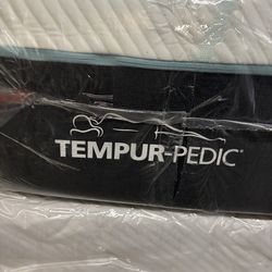 Twin XL Tempurpedic Proadapt Medium Mattress