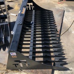 66 inch Tomahawk Rock Bucket