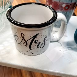 Mrs. MUG  