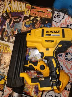 Dewalt 20v brad nailer