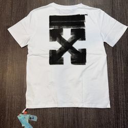Off-White Shirt, Sizes Large / X-Large Available (check out my page 🔥) 