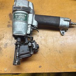 Metabo HPT (formerly Hitachi) NV45AB2