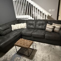 Modern Dark Gray Sectional Sofa with Chaise – Comfortable & Spacious