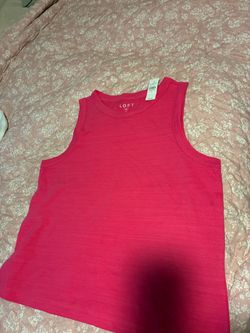 Pink sleeveless top