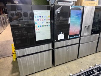 Brand new Samsung Bespoke 36in. 29cu.ft. Standard Depth Charcoal Glass/Stainless Steel 4-Door French Door Refrigerator w/AI Family Hubplus