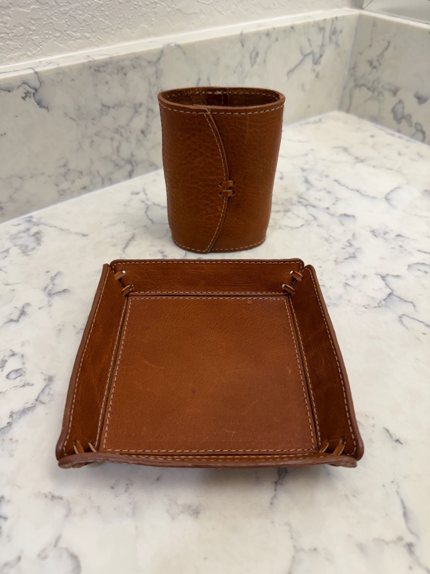 Levenger Full Grain Leather Desk Accessories Set | Valet Tray & Pen Holder