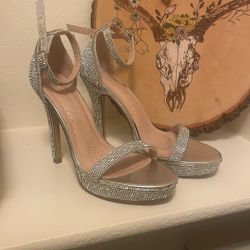 Forever Brand High Heels Size Women’s 6