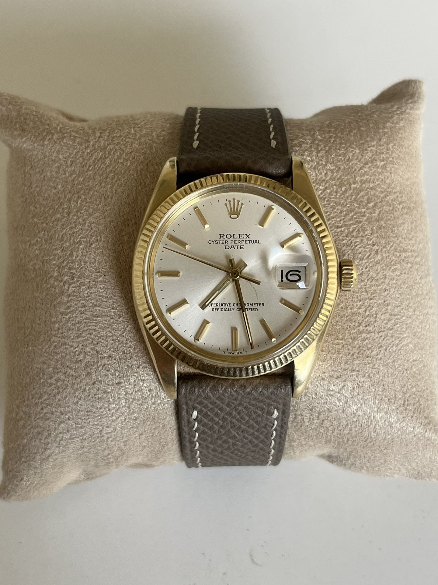 Rolex Oyster Date 14k solid gold 