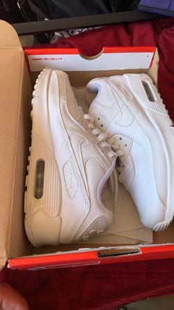 NIKE AIR MAX SIZE 6Y