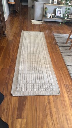 Beige 100% runner 2.5 x 8