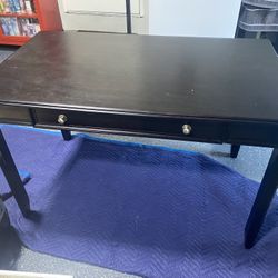 Black Desk 