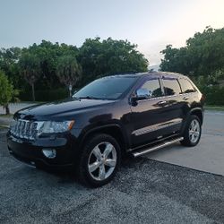 2013 Jeep Grand Cherokee Overland Summit