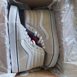 Sk8 Hi Vans