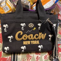 COACH x PEANUTS Cargo Tote Bag 26 Snoopy Print Black Multi CBF70