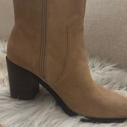 Suede Boot Size8