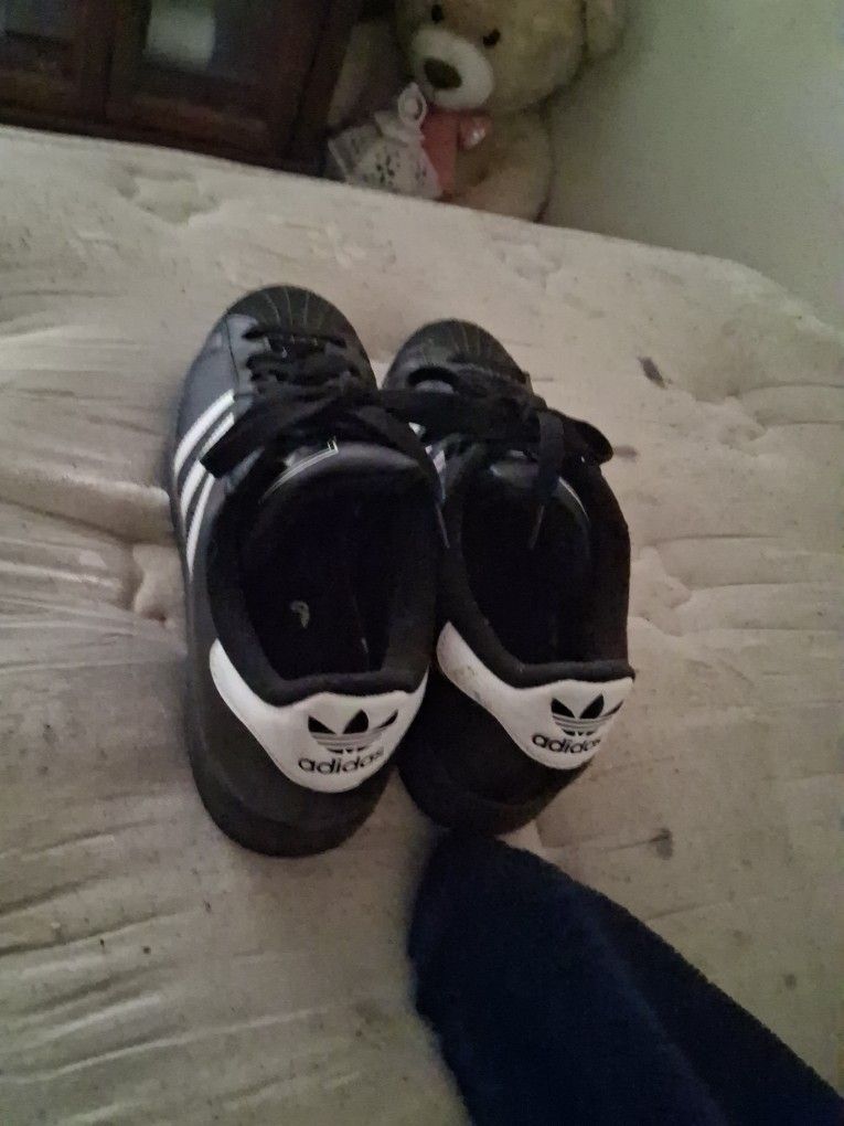 Adidas Superstars 10.5 M
