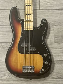 2011 Fender Classic Series 70s MIJ Precision Bass Sunburst Made in Japan