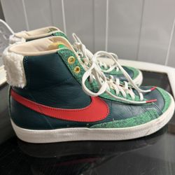 Nike High Top Shoes (Christmas Colors)