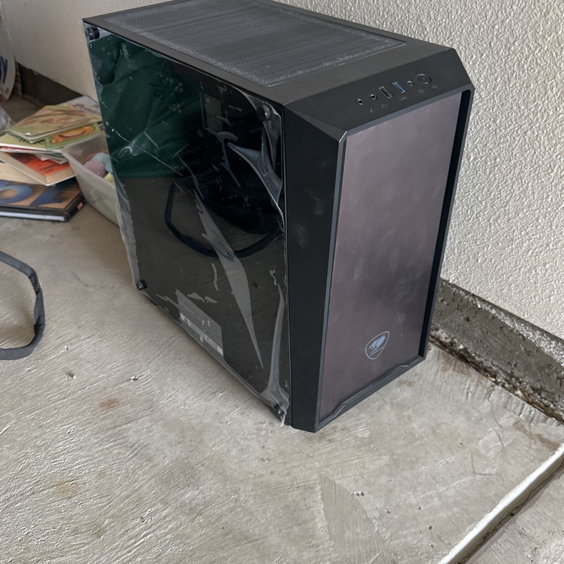 Cougar Pc Case