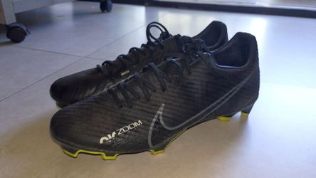 Nike Air Zoom cleats size 9.5
