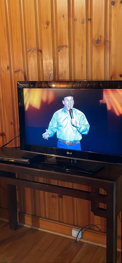 32 Inch LG TV DVD Player Combo 