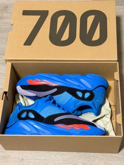 Yeezy 700 boost hi-res blue 10.5