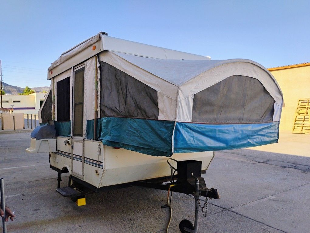 Pop Up Camper