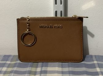 MICHAEL KORS SMALL POUCH (AVAILABLE)
