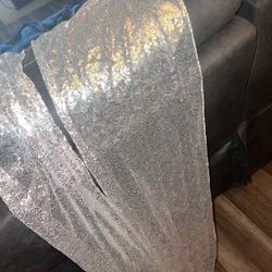 Silver Sequence Table Runner 