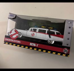 Jada Toys Hollywood Rides die-cast model of the Ecto-1 from Ghostbusters