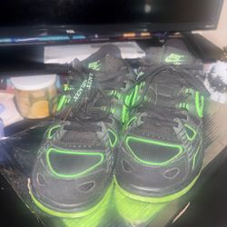 Off White “Green Strike” Dunks