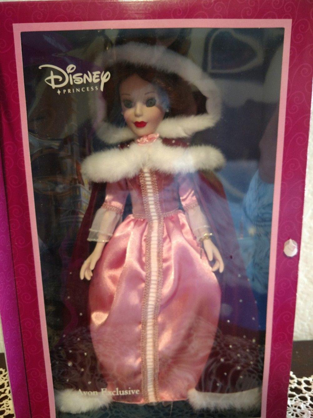 Nib Disney porcelain doll 14 inch