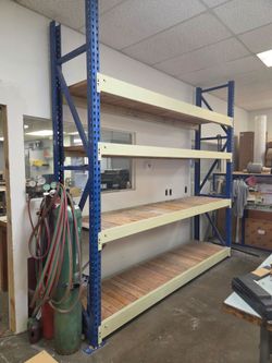 Pallet rack / garage shelf