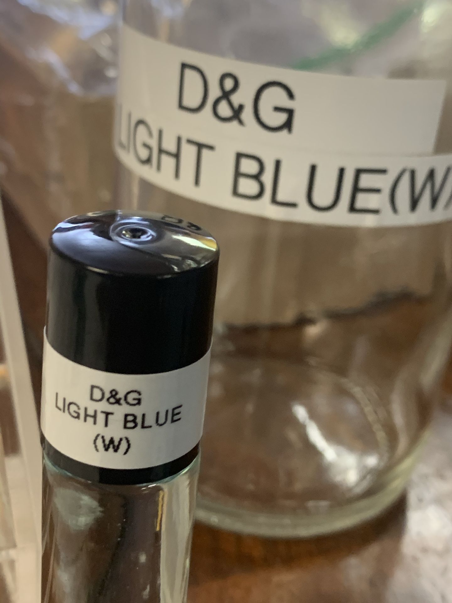 D&G LIGHT BLUE (w) body oil fragrances 4oz