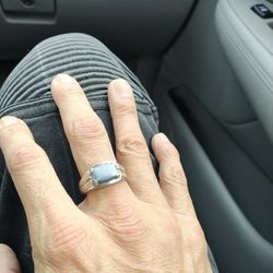 10k White Gold Cats Eye Ring