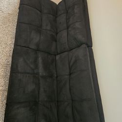 Black Futon